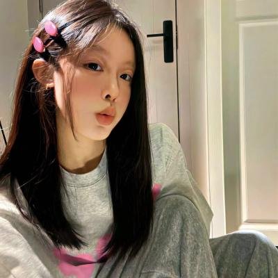 5个吓鬼的少年